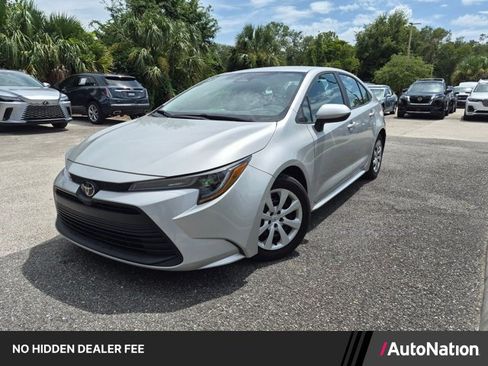Used 2024 Toyota Corolla LE FWD image 1