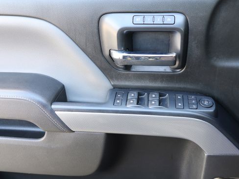 Used 2018 Chevrolet Silverado 1500 LTZ Z71 w/ Centennial Edition image 12