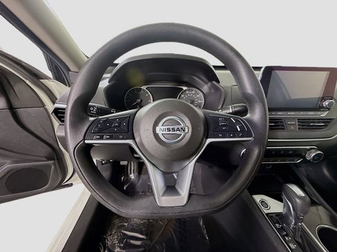 Used 2021 Nissan Altima 2.5 SV image 13