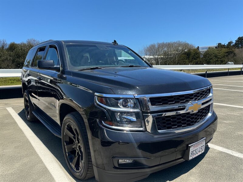 Used 2018 Chevrolet Tahoe LT w/ Luxury Package RWD image 1