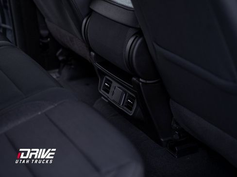 Used 2024 GMC Sierra 1500 SLE image 25