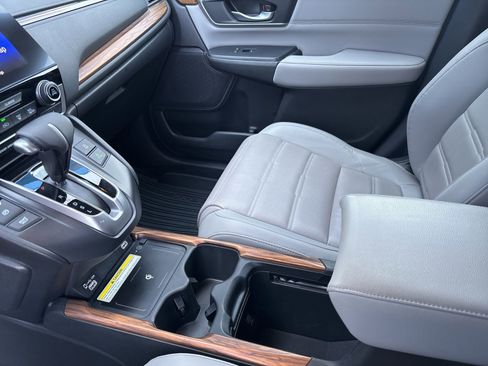 Used 2020 Honda CR-V Touring image 22