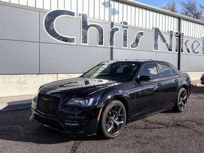 Used 2023 Chrysler 300 Touring L w/ Comfort Group