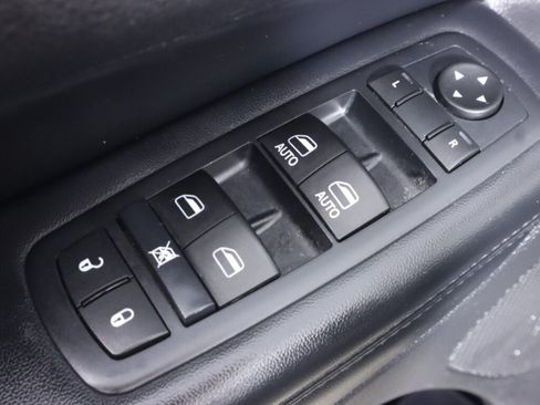 Used 2015 Jeep Grand Cherokee Laredo w/ Quick Order Package 23E AWD/4WD image 24
