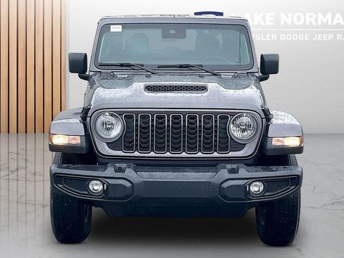 New 2025 Jeep Gladiator Sport image 3