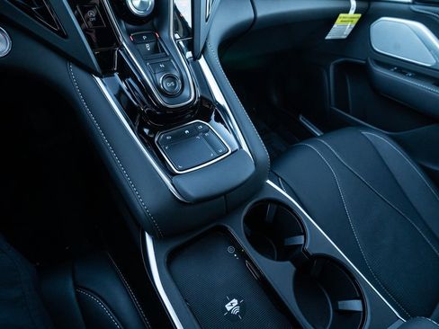 Certified 2025 Acura RDX w/ Technology Package image 31