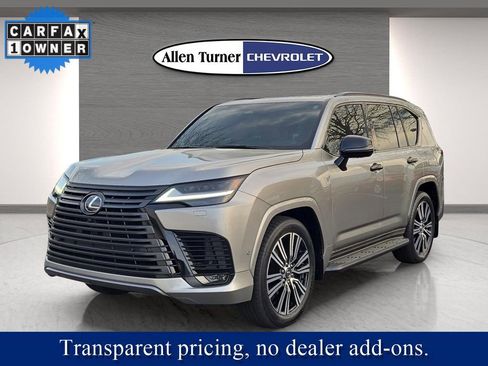 Used 2025 Lexus LX 700h Luxury w/ Appearance Package AWD/4WD image 3