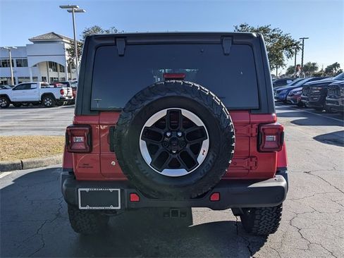 Certified 2018 Jeep Wrangler Unlimited Rubicon image 5