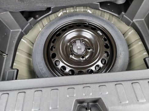 Certified 2024 Chevrolet Equinox LT image 28