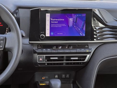 Used 2025 Toyota Camry LE image 17