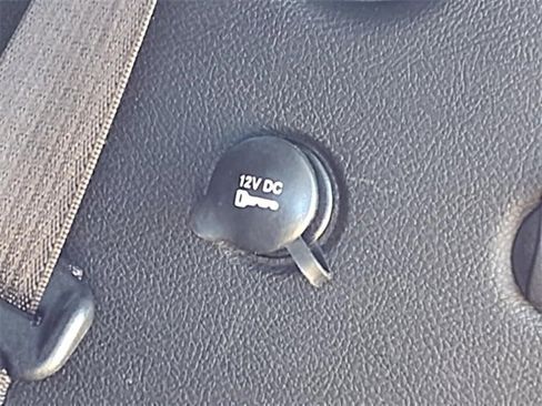 Used 2023 Dodge Durango GT image 29