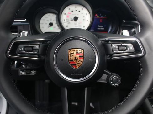 New 2026 Porsche Macan GTS image 18