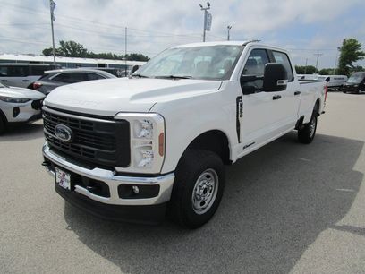 New 2025 Ford F250 XL w/ FX4 Off-Road Package