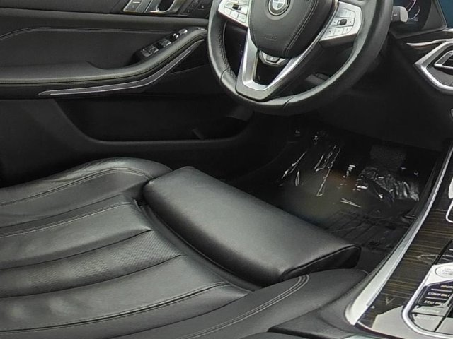 Used 2021 BMW X7 xDrive40i w/ Parking Assistance Package AWD/4WD image 32