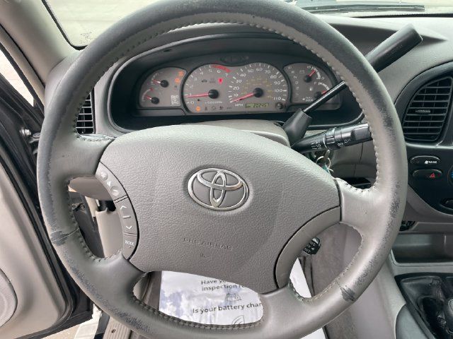 Used 2004 Toyota Sequoia SR5 w/ Preferred Pkg AWD/4WD image 25