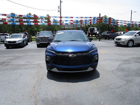 Used 2023 Chevrolet Blazer LT w/ Convenience Package FWD image 6