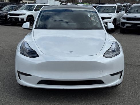 Used 2025 Tesla Model Y Performance image 35