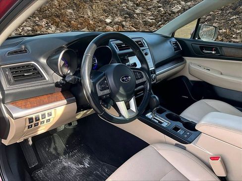 Used 2016 Subaru Outback 2.5i Limited image 12