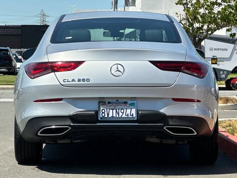Used 2021 Mercedes-Benz CLA 250 image 5