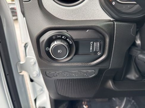 Certified 2024 Jeep Wrangler Unlimited Sport AWD/4WD image 16