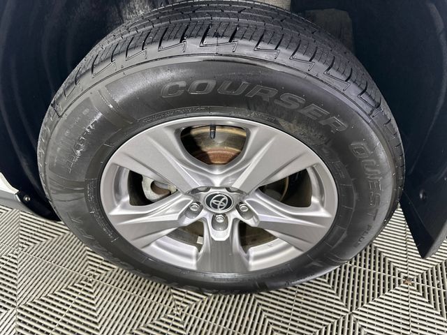 Used 2023 Toyota RAV4 XLE w/ Convenience Package AWD/4WD image 31