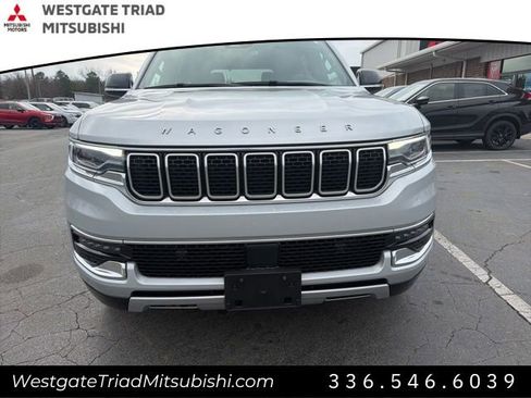 Used 2024 Jeep Wagoneer Series II image 2