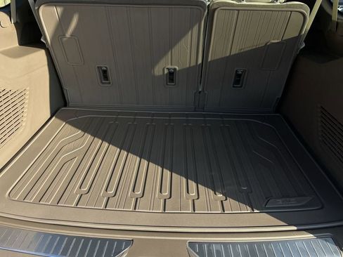 New 2026 GMC Yukon XL Denali w/ LPO, Floor Liner Package image 26