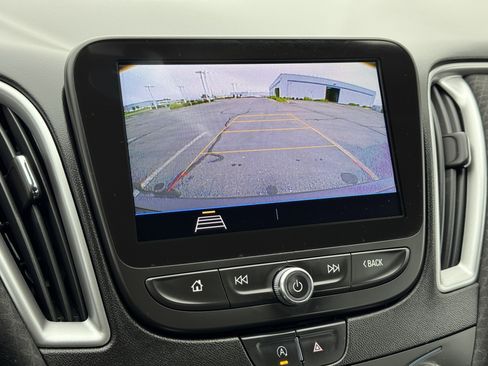 Certified 2020 Chevrolet Malibu LS w/ Driver Confidence Package image 26