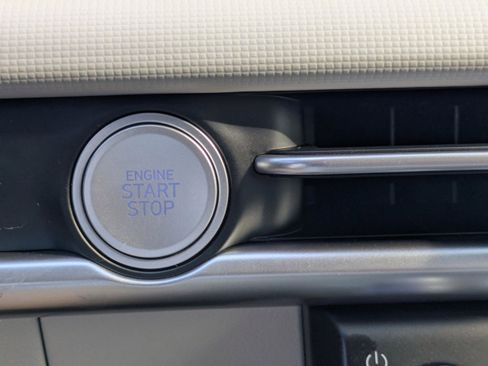 New 2026 Hyundai Tucson SE image 30