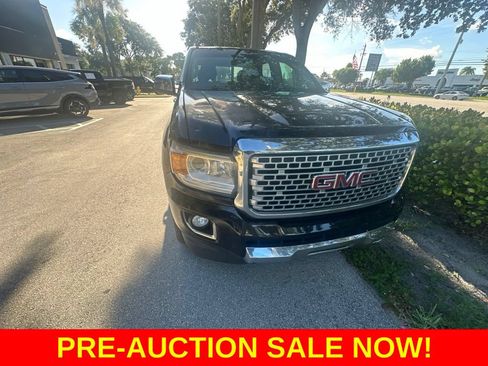 Used 2019 GMC Canyon Denali RWD image 4