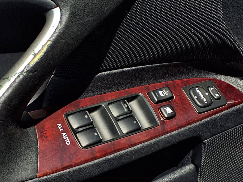Used 2007 Lexus IS 250 w/ Premium Pkg RWD image 17