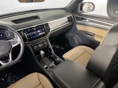 Used 2023 Volkswagen Atlas Cross Sport SEL image 23