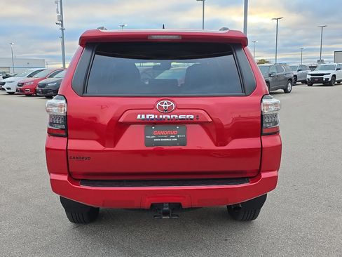 Used 2024 Toyota 4Runner SR5 Premium image 5