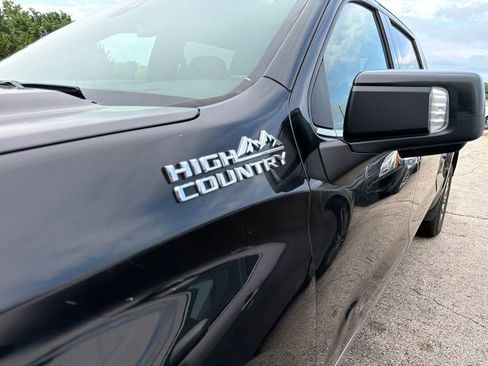 Used 2019 Chevrolet Silverado 1500 High Country w/ Max Trailering Package AWD/4WD image 3