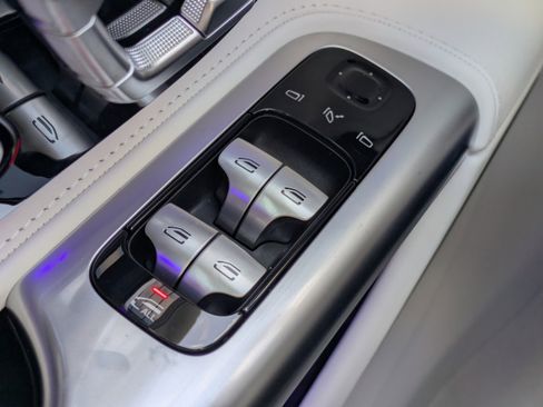 New 2026 Mercedes-Benz Maybach SL 680 image 24