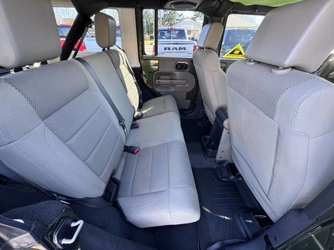 Used 2007 Jeep Wrangler Unlimited Sahara w/ Trailer Tow Group image 36