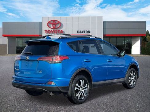 Used 2016 Toyota RAV4 LE image 5