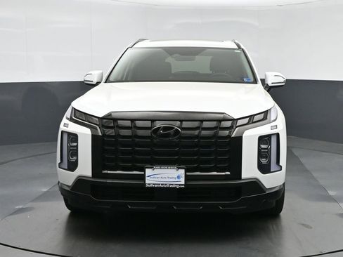 Used 2024 Hyundai Palisade XRT FWD image 2