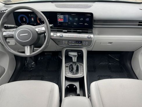 Used 2025 Hyundai Kona SEL image 30