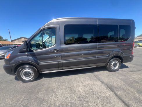 Used 2019 Ford Transit 350 XLT RWD image 5