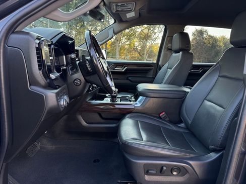 Used 2023 GMC Sierra 1500 SLT w/ SLT Premium Package image 15