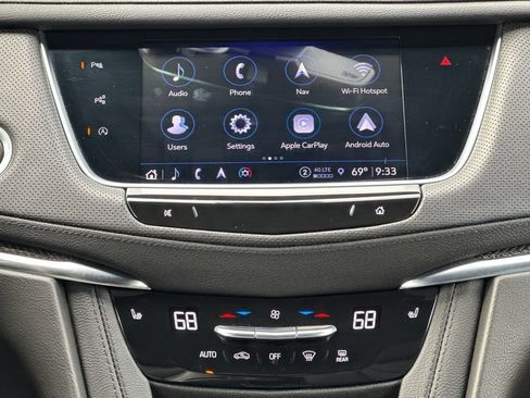 Certified 2023 Cadillac XT5 Sportv w/ Technology Package AWD/4WD image 19