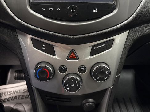 Used 2016 Chevrolet Trax LT image 21