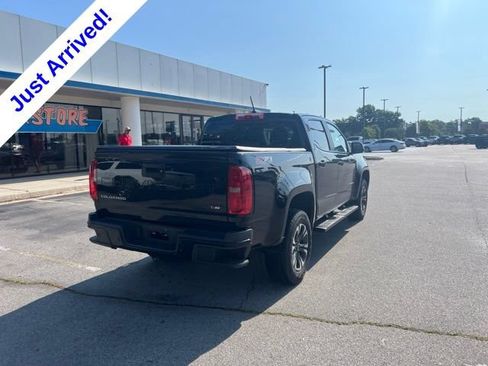 Used 2022 Chevrolet Colorado Z71 AWD/4WD image 5