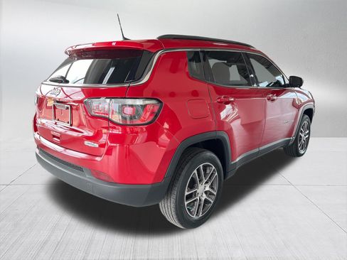 Used 2020 Jeep Compass Latitude w/ Cold Weather Group AWD/4WD image 4