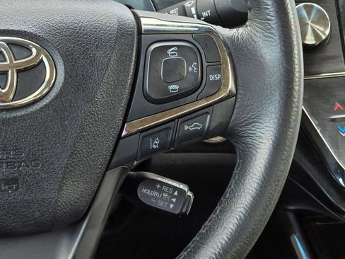 Used 2018 Toyota Avalon XLE Plus FWD image 23