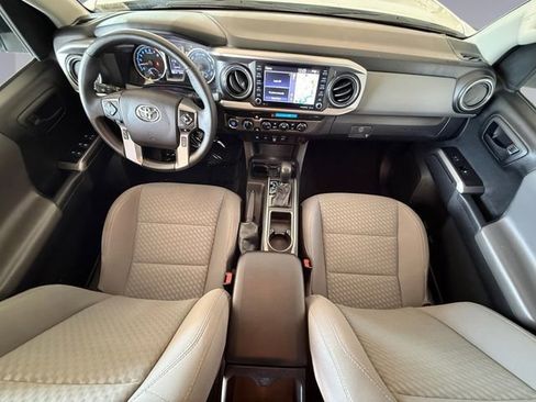 Used 2023 Toyota Tacoma SR5 AWD/4WD image 12