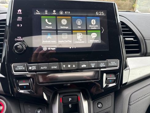 Used 2024 Honda Odyssey EX-L image 17