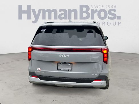 New 2026 Kia Carnival EX FWD image 4