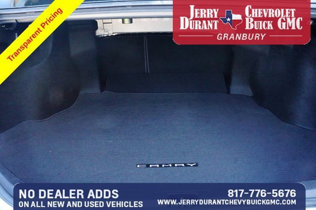 Used 2018 Toyota Camry XLE FWD image 23